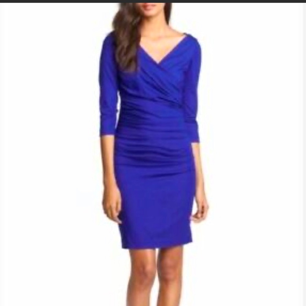 Diane Von Furstenberg stretchy / ruched dress with 3/4 length sleeves